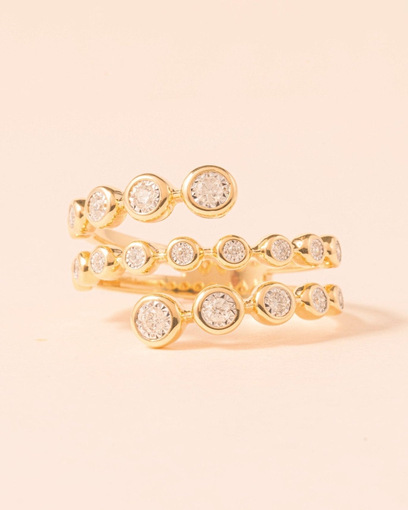 Illusion Diamond Bezel Spiral Ring - Sparkle Society
