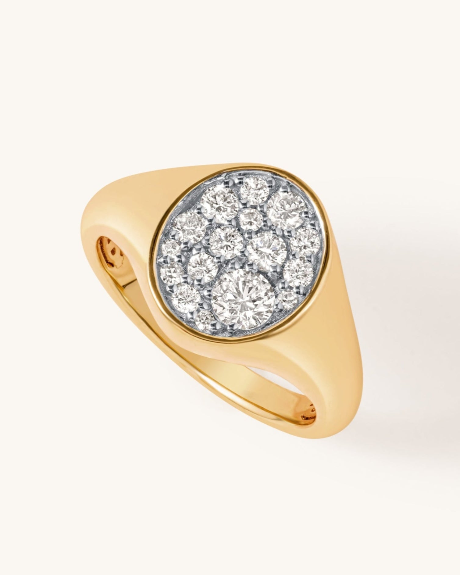 Oval Pave Diamond Signet Ring - Sparkle Society
