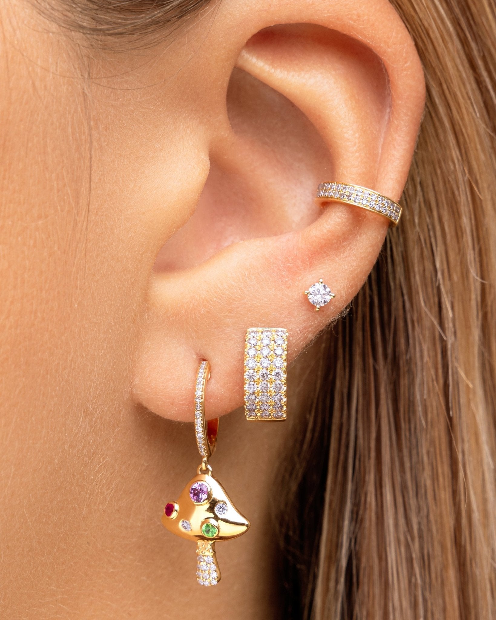 Round Birthstone Prong Studs - Sparkle Society