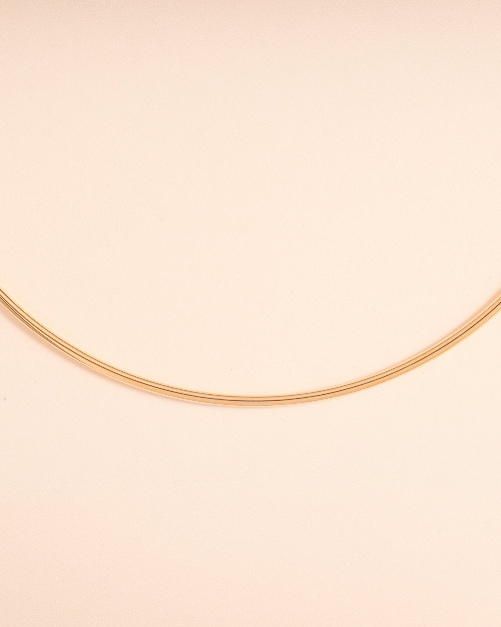 Solid Gold Omega Necklace - Sparkle Society