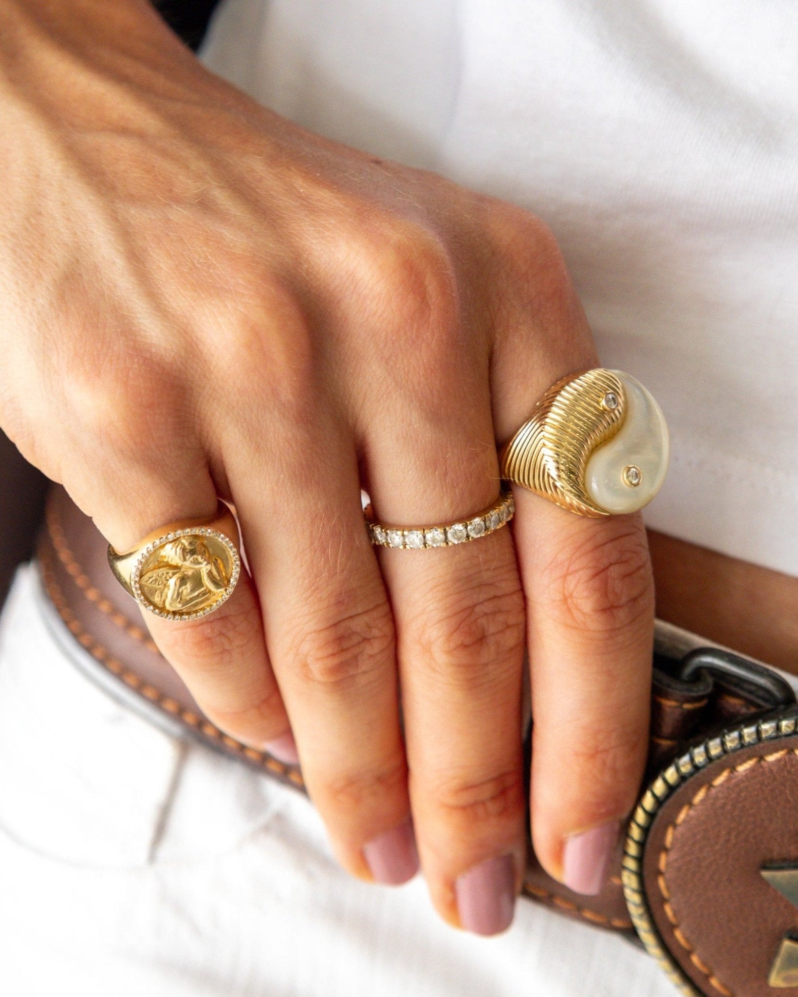 Angel Signet Ring - Sparkle Society