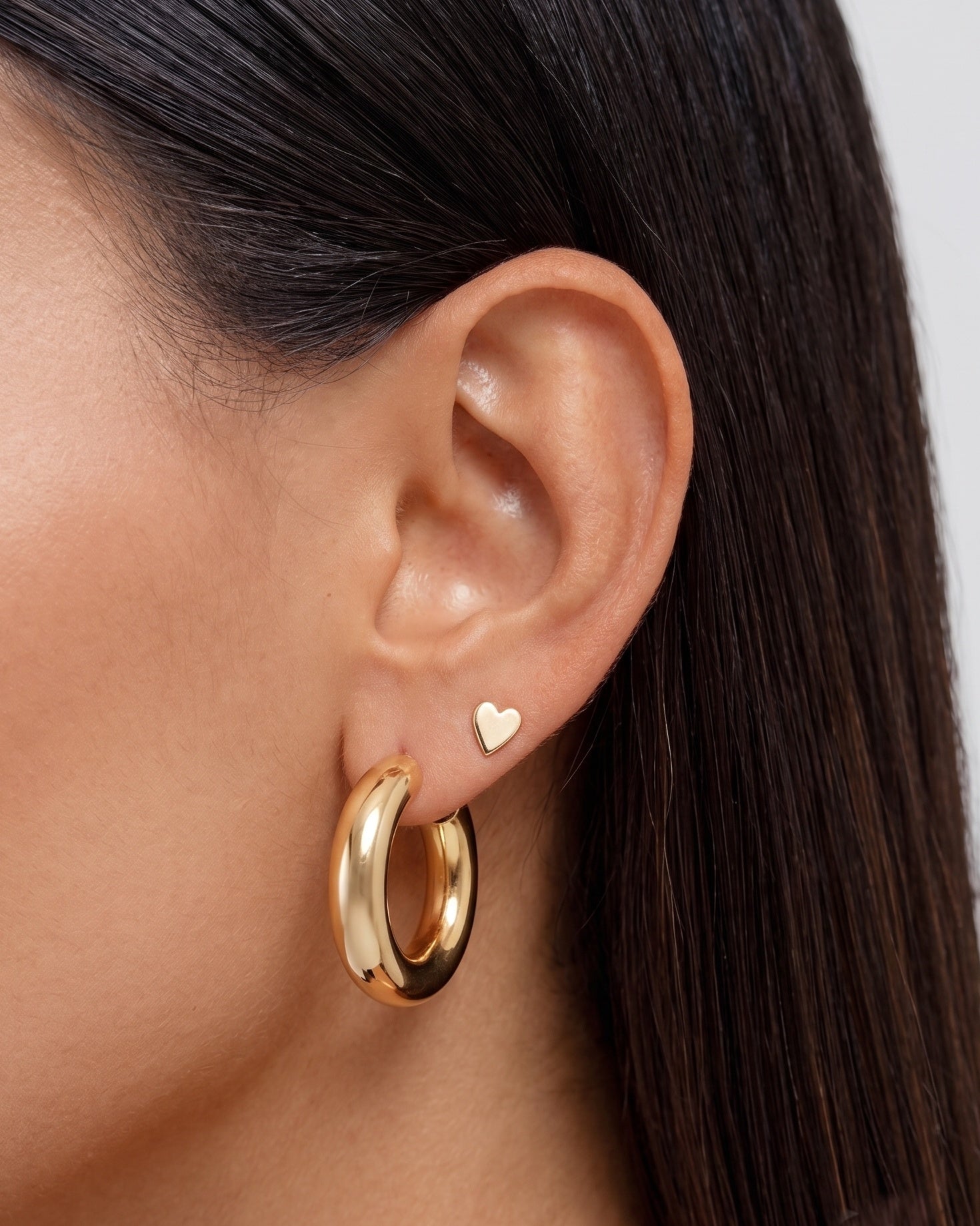 Solid Gold Heart Studs - Sparkle Society